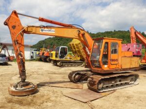 Hitachi uh045 kotrógép bontásra