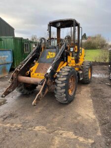 Jcb 411 kotrógép bontott alkatrészek, 2005, működő állapotú gép, elérhető alkatrészek