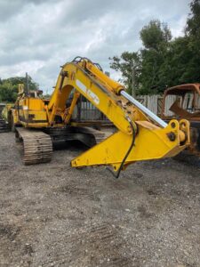 Bontott jcb js130 kotrógép alkatrészek, 2000-es évjárat, elérhető alkatrészek