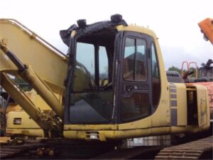 Komatsu pc240n-lc-6k kotrógép bontásra