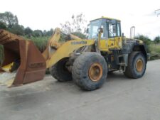 Komatsu WA470-5 homlokrakodó bontott alkatrész