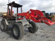 Volvo L30G homlokrakodó bontott alkatrész – működőképes, piros homloki szerelékkel
