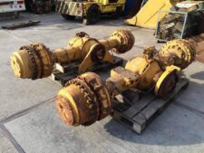 Használt tengely Komatsu WA400 rakodóhoz