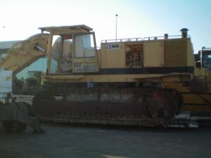 Caterpillar 245 kotrógép bontott alkatrészek