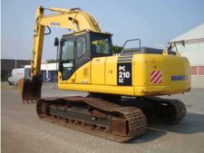 Komatsu PC210LC kotrógép alkatrészek és bontott részek