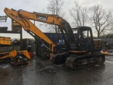 Bontott JCB JS130 kotrógép alkatrész, 2014-es évjárat