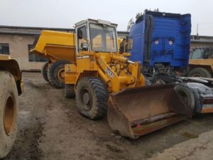 Liebherr l511 sárga homlokrakodó bontott alkatrészek raktáron