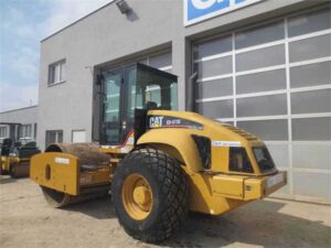 Caterpillar cs-573e nehézgép alkatrész bontás