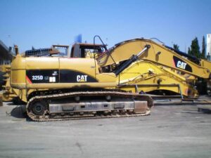 Alkatrész bontott caterpillar 325d ln kotrógépből, 2008-as