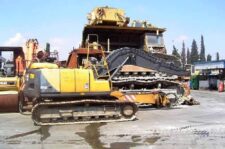 Volvo EC140 LC 2000-es kotrógép bontott alkatrészei