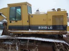 Alkatrész bontás Caterpillar 231D LC kotrógéphez