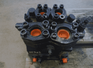 Volvo l220 rakodógép elosztó szelep