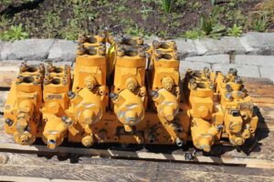 Használt hidraulikus elosztó liebherr r924 hdsl