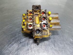 Volvo ecr38 hidraulikus elosztó