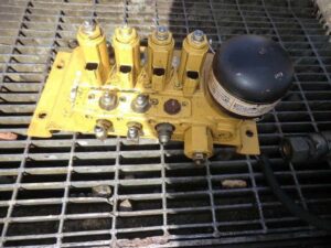 Hidraulikus elosztó caterpillar 317b ln géphez