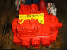 Hidraulikus elosztó homlokrakodóhoz – Kód 8486434