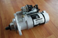 Eredeti Doosan elektromotor 24V 300516-00042