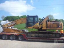 Case CX 240 B kotrógép bontásra