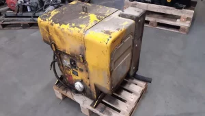 Hatz 2l40c használt motor raklapon
