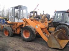 Buldoexcavátor Hitachi LX70-2C bontáshoz