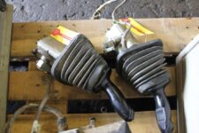 Joystick vezérlés Hitachi EX750 kotrógéphez – 2 karos készlet