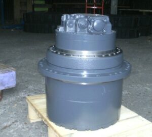 Elmozduláscsökkentő és hidromotor komatsu pc128-hoz
