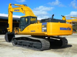 Komatsu pc300 lc bontott alkatrész
