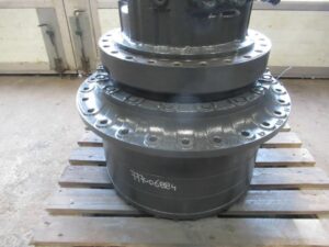 Végáttétel komatsu pc400lc-5 kotrógéphez