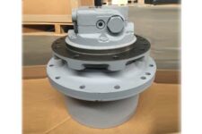 Végáttétel Komatsu PC58 kotrógéphez