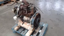 Használt Kubota V1505-T ipari motor raklapon