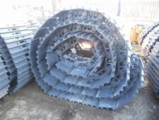 Lánctalp Komatsu PC200 kotrógéphez – Tartozékok és alkatrészek nehézgépekhez