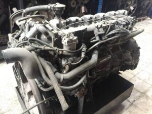 Mercedes-benz m447g-12 motor – részletes nézet