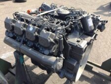 Mercedes-Benz OM442 teherautó motor – használt