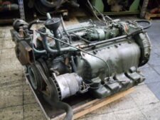 Mercedes-Benz OM447H motor