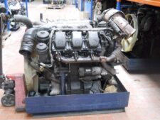 Motor Mercedes-Benz OM501LA-hoz