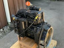 Komatsu SAA4D107E-3 motor