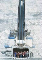 Motor BF4L913 használt bányászati kotrógépről, olajfürdővel és ellensúllyal