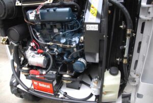 Bobcat e17 motor