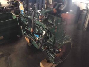 Cummins 8. 3 11 motor