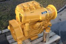 Deutz F4L912 motor használt, kiváló állapotú (sárgára festett)