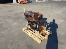 Komatsu 4D106-2SRB motor használt, működőképes állapotban, raklapos szállítással
