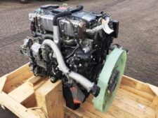 Felújított Mercedes OM934 motor