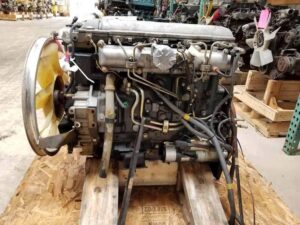 Mitsubishi 4m50 motor – elölnézet