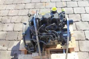 Perkins 10311 diesel motor, raklapos összeállítás