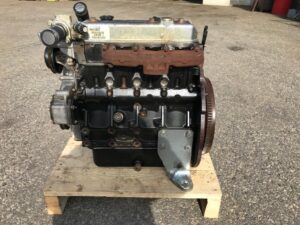 Perkins 704-26 motor – elölnézet a lapáton