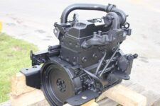 Újra felújított Cummins 4BT 3.3 komplett motor