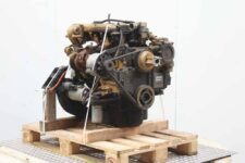 Caterpillar 3054 dízelmotor fa lapáttal