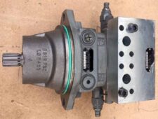 Liebherr FM045 hidraulikus motor beépített vezérszeleppel