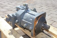 Hidraulikus motor Liebherr L544 homlokrakodóhoz