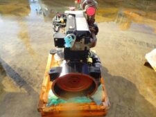 Új Caterpillar C4.4 70KW komplett motor